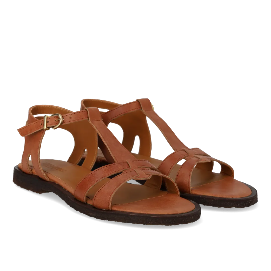 Classic strappy sandal