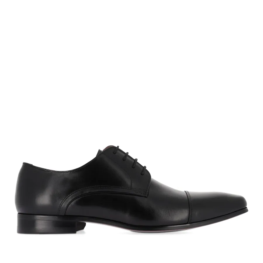 CLAYTON - BLACK