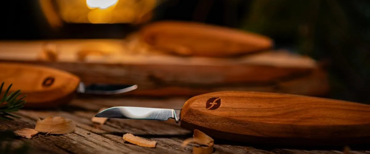 Flexcut Pro Series Wood Carving Tools | Precision USA-Made 1 3/8 inch Detail Knife | Full Flat Grind 1095 Steel Blade| Ergonomic Knife Handle Eliminates Interference on Tight Cuts | FP01