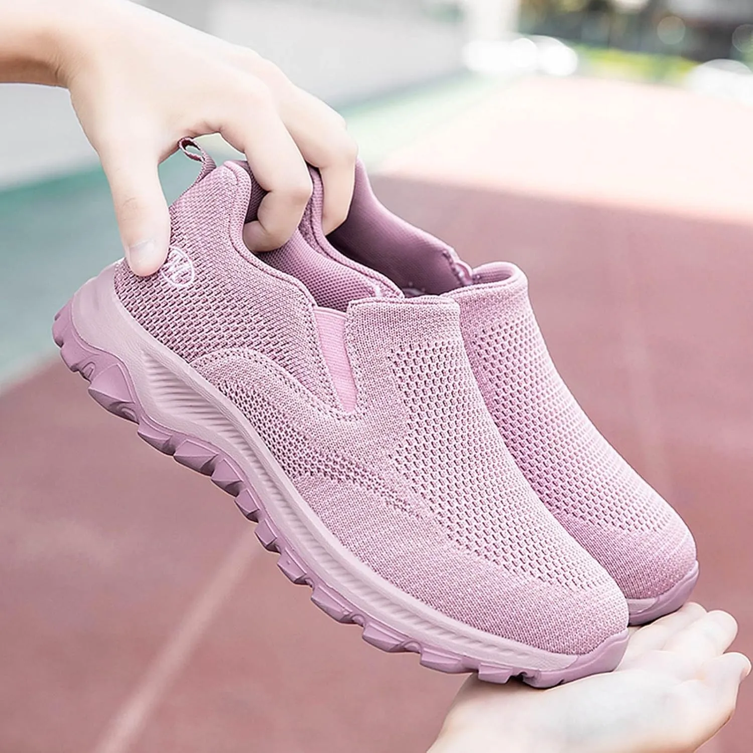 Foreign Trade New Flying Weaving Mesh Breathable Women's and Men's Shoes Round Head Low Top Classic Nylon Sneaker Womens