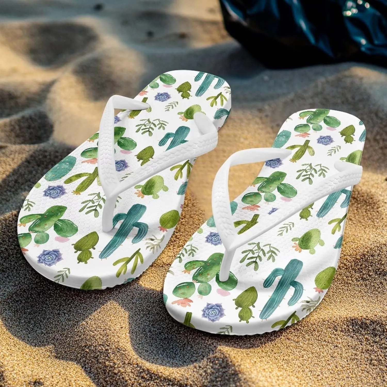 GOSTONG Women's Flip Flops Non-Slip Lightweight Sandals for Beach Pool Party Comfort Summer Sandals Teen Girls White Strap Size 5-9