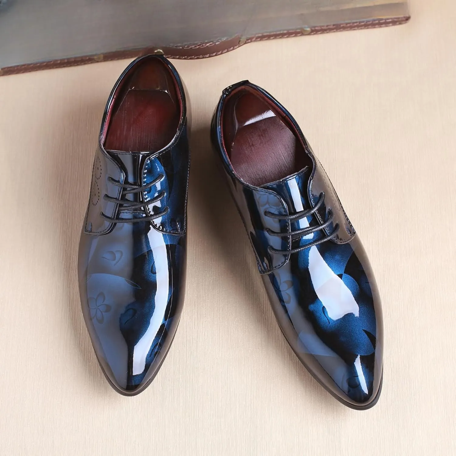 Mens Patent Leather Printing Lace Up Oxford Dress Shoes Modern Low Top Pointed Toe Tuxedo Derby Shoes for Work Office Formal Wedding