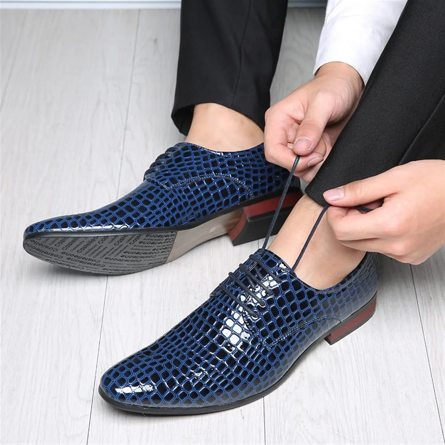 New Oxford Shoes for Men Lace Up Derby Shoes Crocodile Alligator Embossed PU Leather Rubber Sole Non Slip Low Top Anti-Slip Block Heel Party