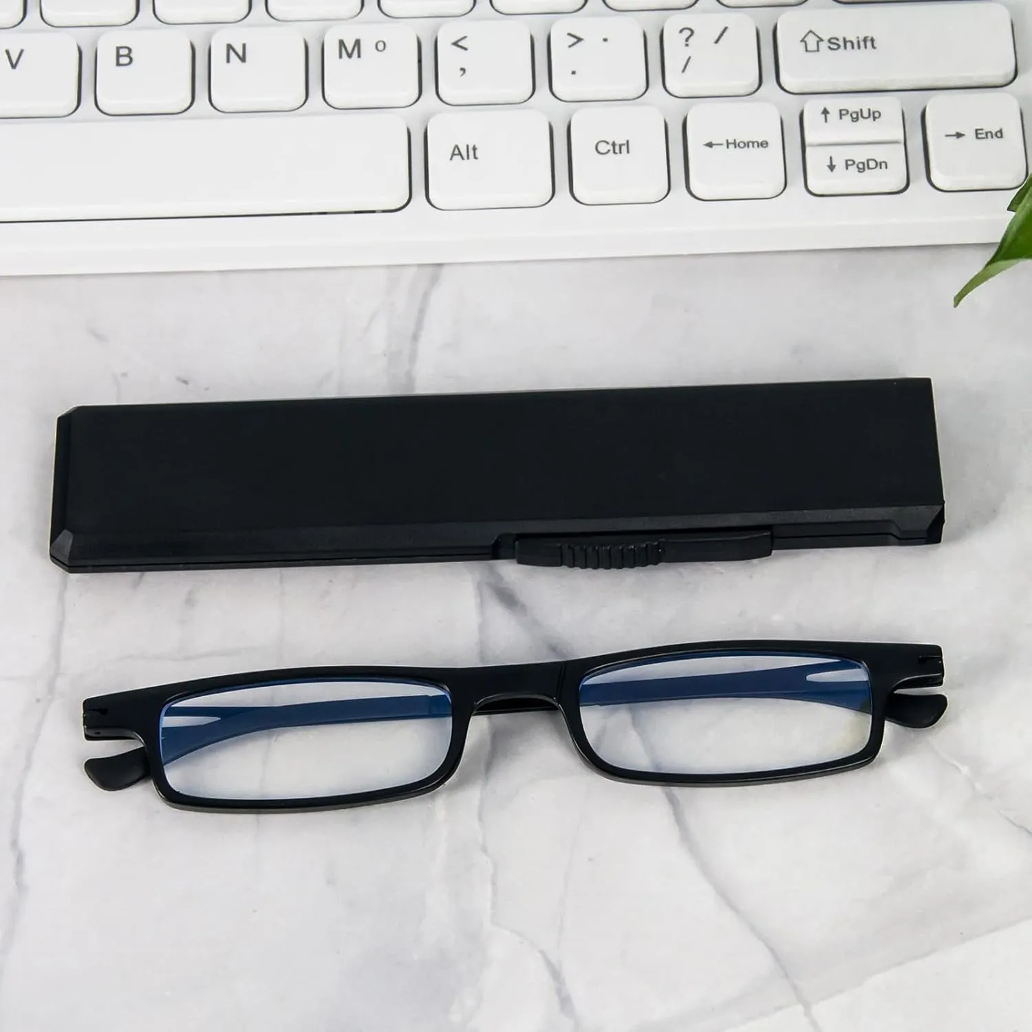 REAVEE Folding Reading Glasses for Men Women Blue Light Blocking Computer Thin Foldable Portable Readers Flat Case
