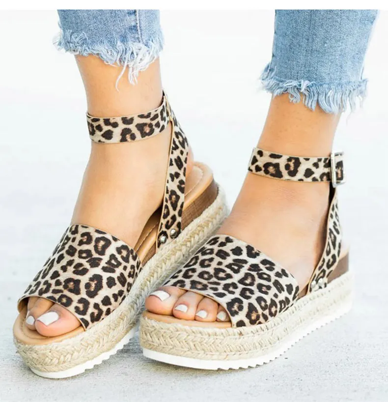 Stylish Shona Wedge Flip-Flops for Ultimate Comfort