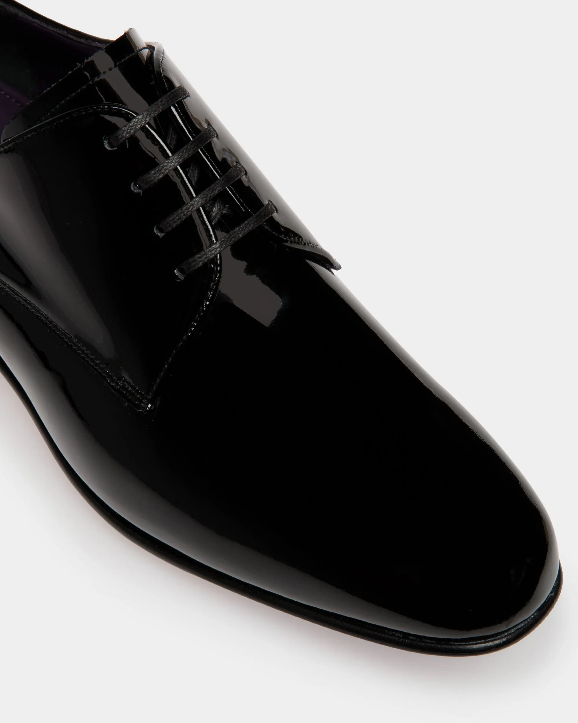 Suisse Derby in Black Patent Leather