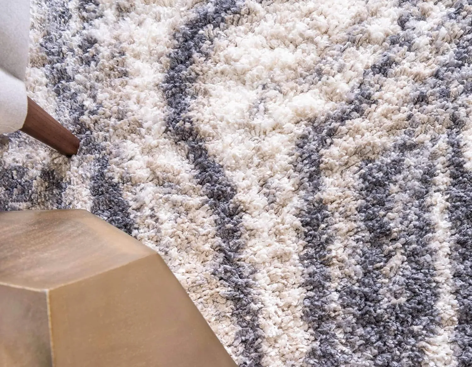 Unique Loom Hygge Shag Collection Area Rug - Valley (2' 7" x 8' 2" Runner, Gray/ Beige)