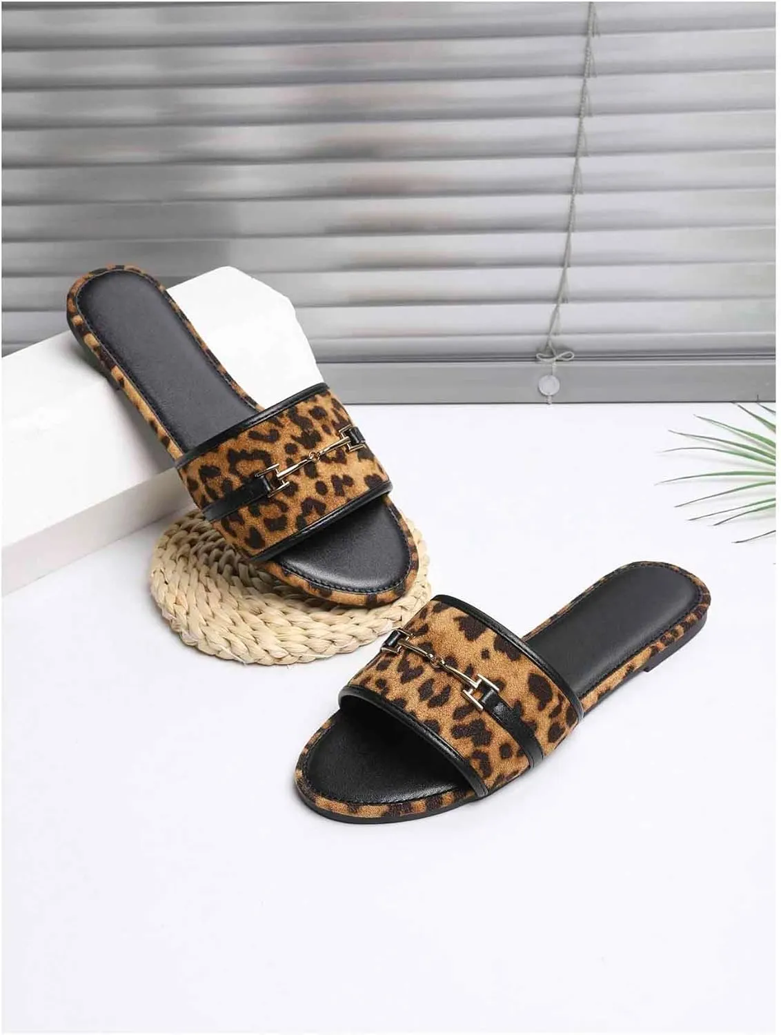 Verdusa Women's Open Toe Slides Single Band Slip On Flat Sandals Summer Shoes