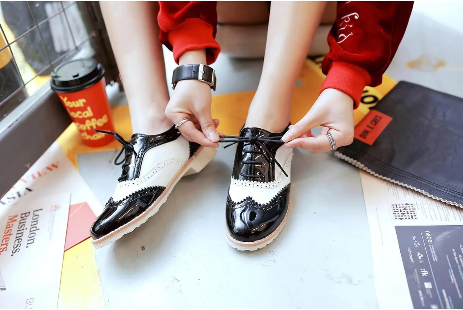 Women's Patent Leather Lace-Up Perforated Oxfords Round Toe Low Chunky Heel Block Patchwork Wingtip Brogues Pumps Casual Comfortable Derby Saddle Shoes